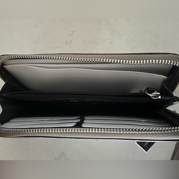 Victoria’s Secret Wallet - Picture 3 of 3